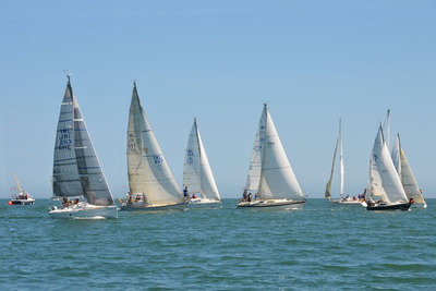Light Winds and Sun for the Gibney Classic