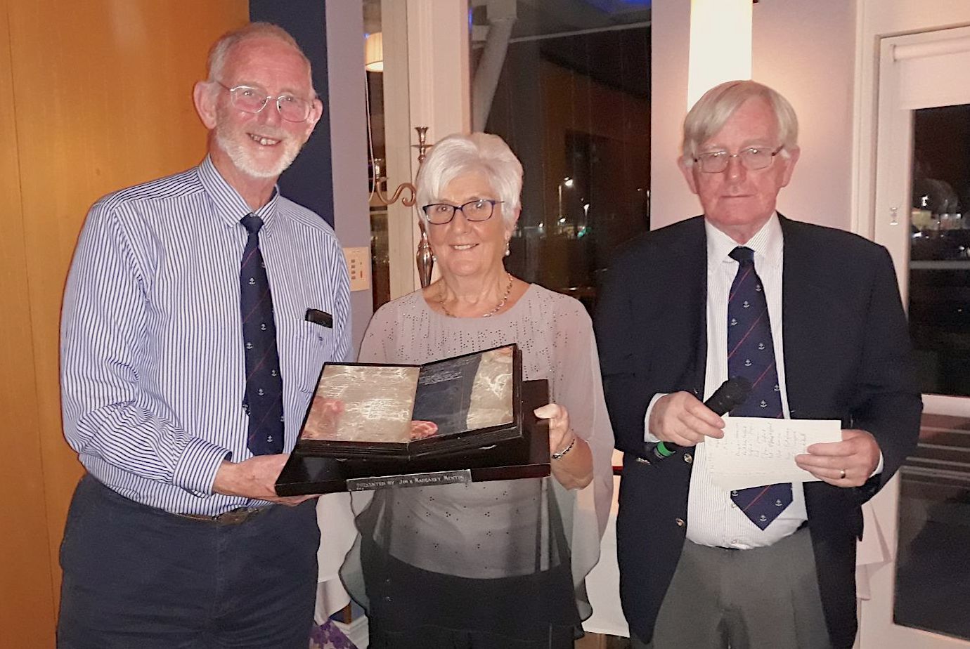 Carmel & Ken Kavanagh presenting Pat Murphy with the Jim Menton Trophy.