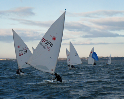 Tight at the top as HYC Dinghy sailors go into the final weekend of the pre-Christmas series